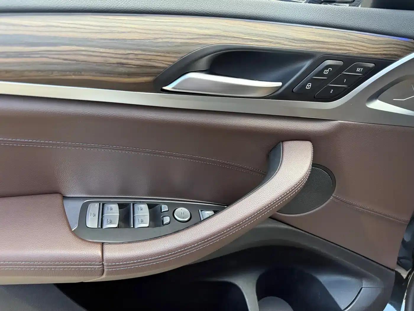 BMW X3 2019 xDrive28i Luxury Package — миниатюра 18