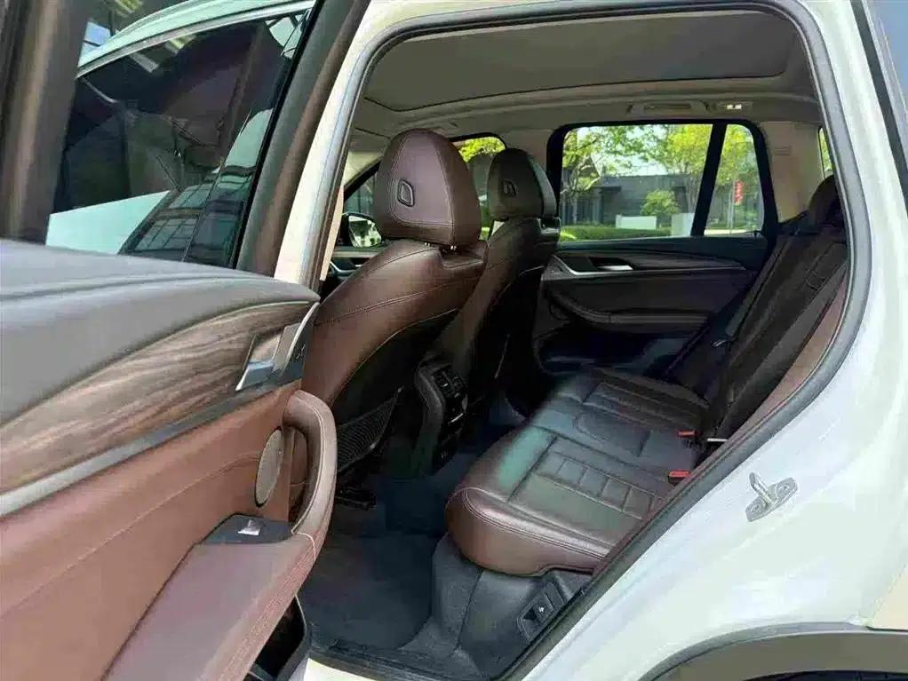 BMW X3 2021 xDrive28i Luxury Package — миниатюра 6