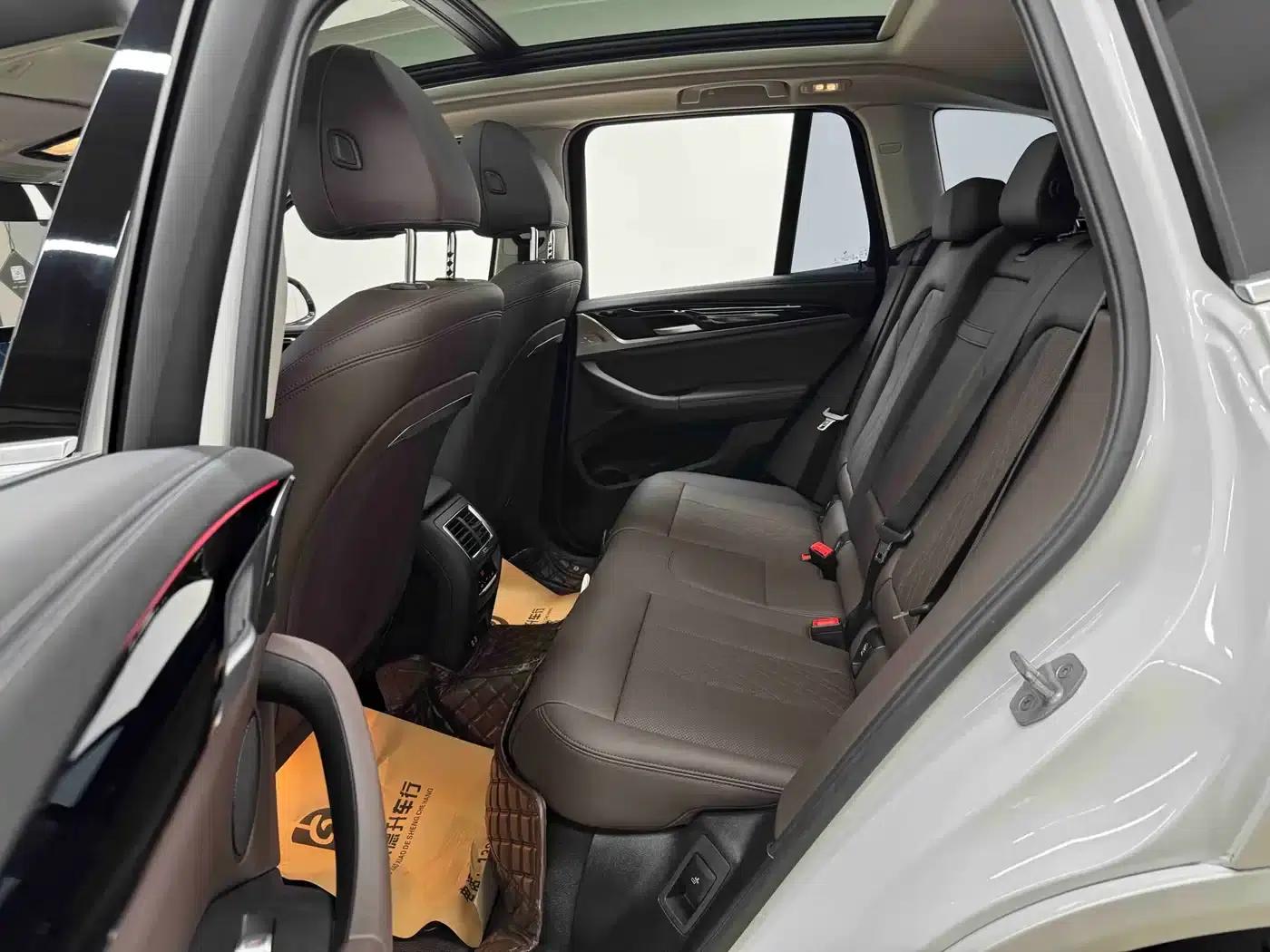 2022 BMW X3 xDrive25i M Sport Package — миниатюра 14