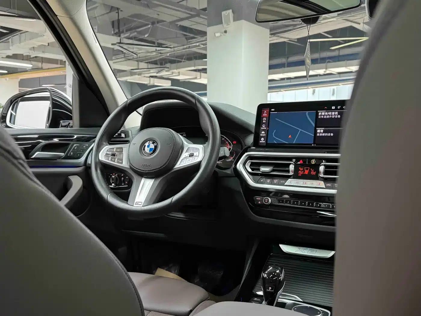 2022 BMW X3 xDrive25i M Sport Package — миниатюра 21