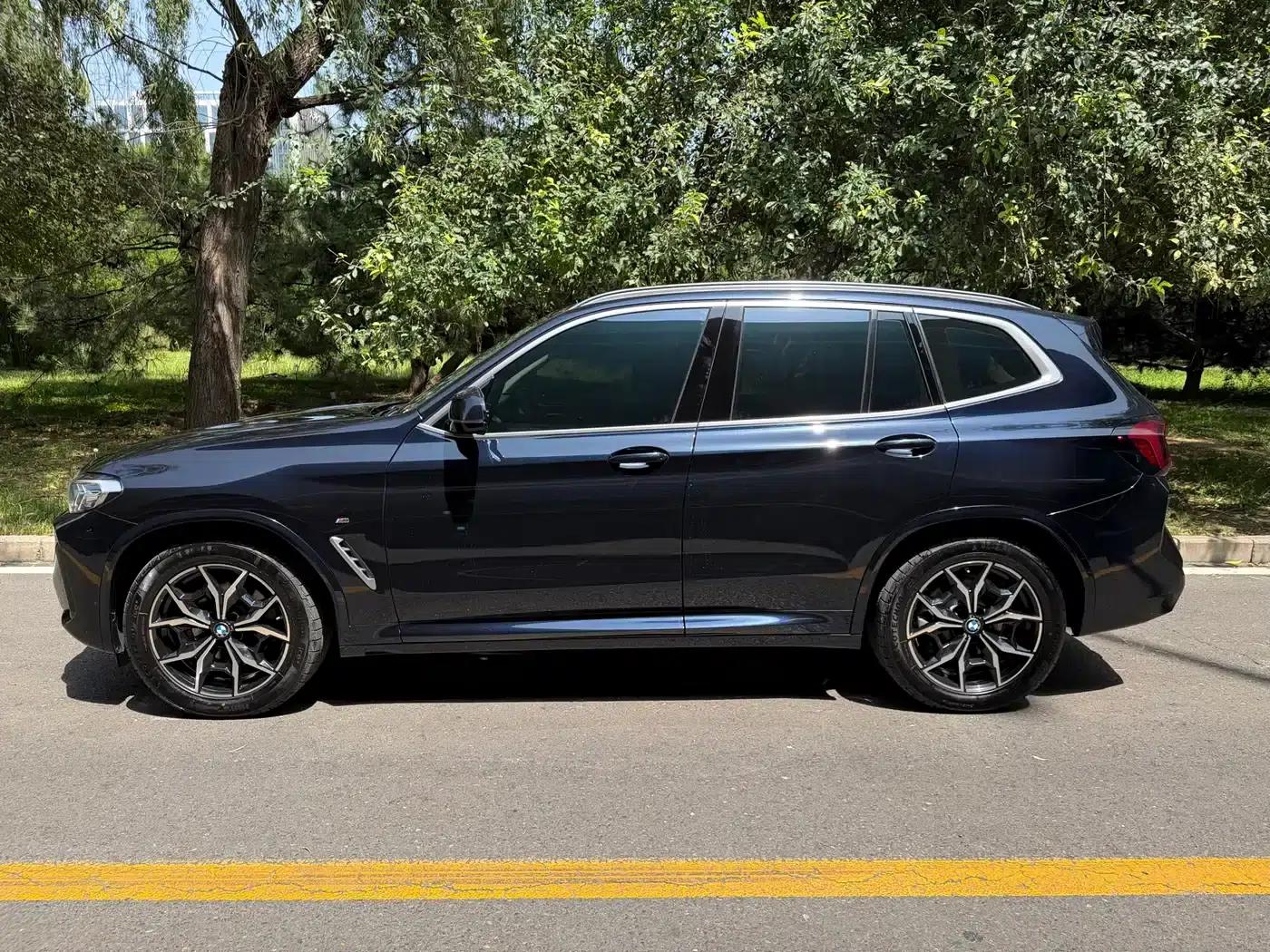 2022 BMW X3 xDrive25i M Sport Package — миниатюра 3
