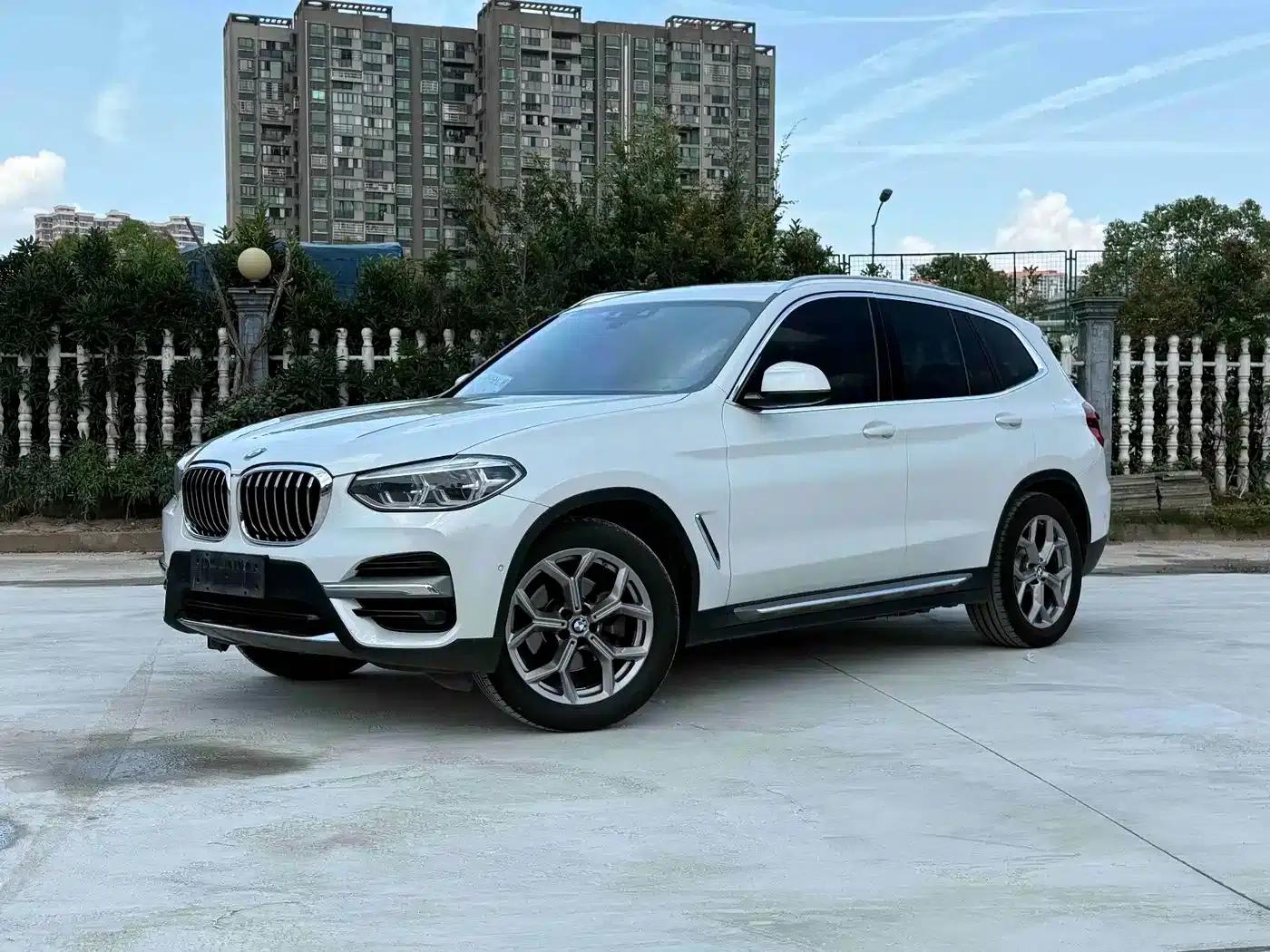 BMW X3 2019 xDrive28i Luxury Package — миниатюра 1