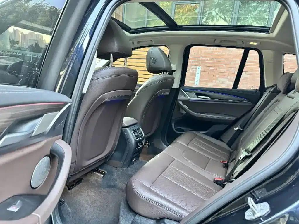 BMW X3 2023 xDrive30i Leading Edition M Sport Package — миниатюра 4