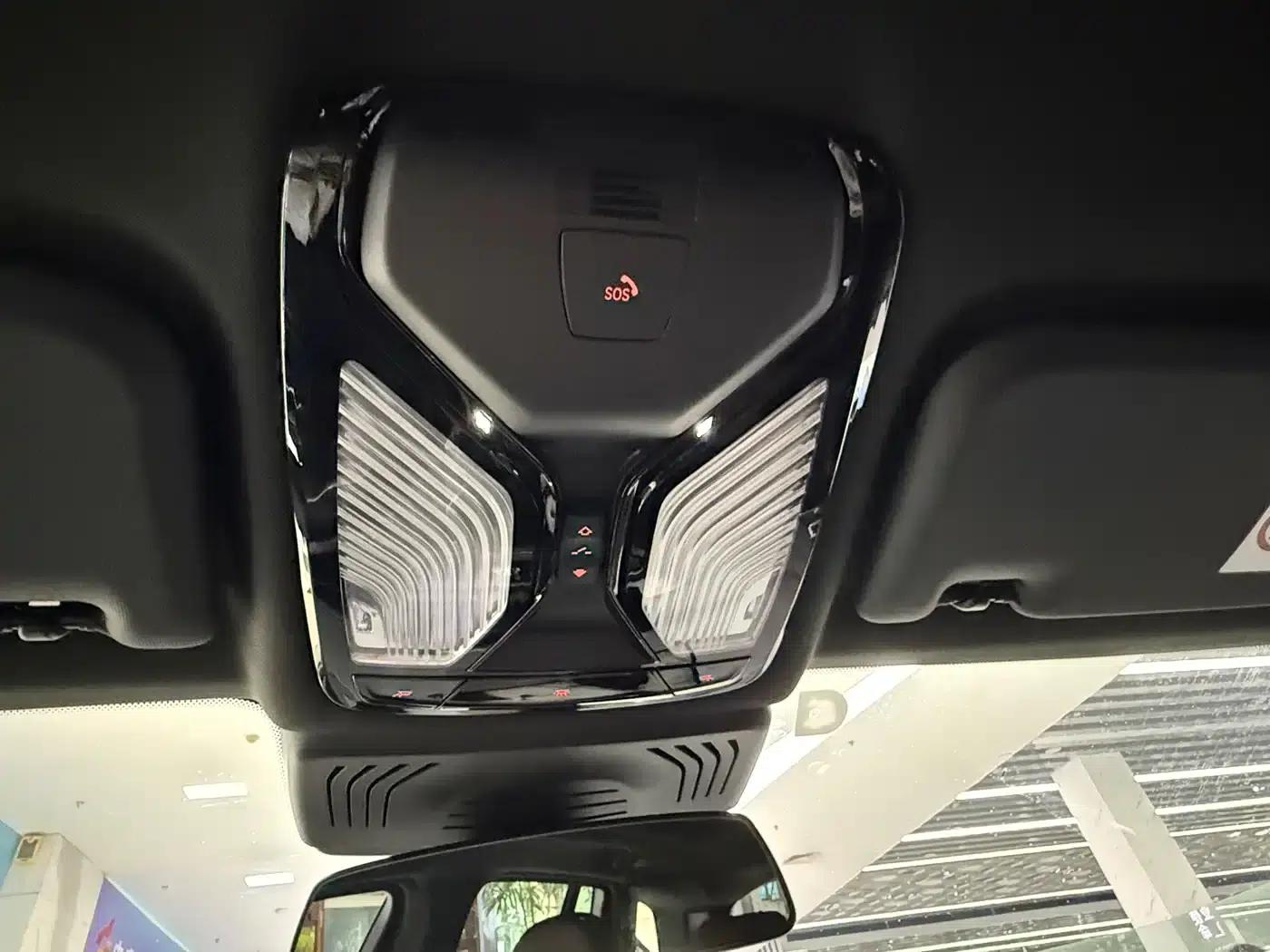 BMW X3 2023 xDrive30i Luxury M Sport Package — миниатюра 18