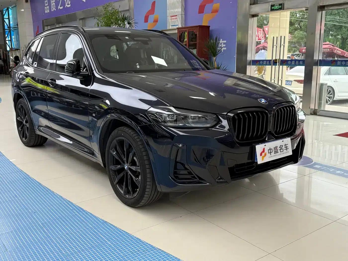 BMW X3 2023 xDrive30i Luxury M Sport Package — миниатюра 3