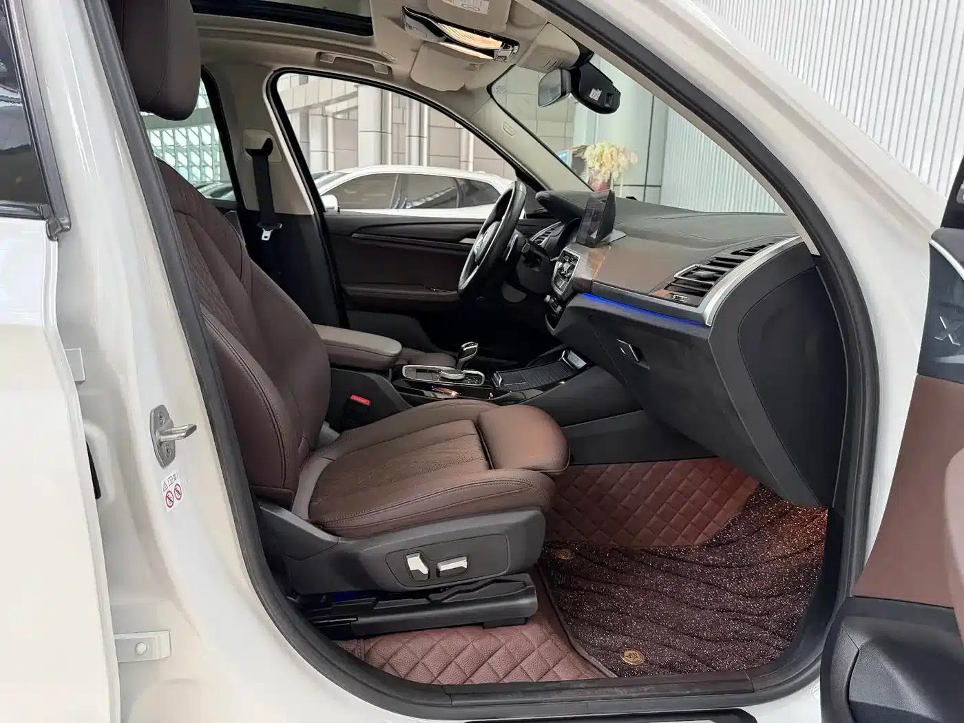 BMW X3 2022 xDrive30i Leading Edition M Sport Package — миниатюра 20
