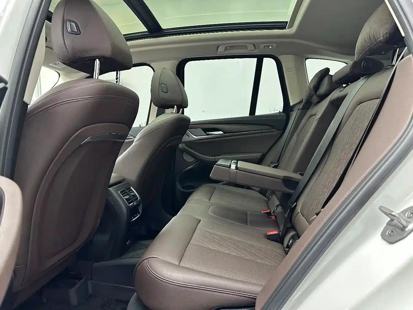 BMW X3 2022 xDrive30i Leading Edition M Sport Package — миниатюра 11