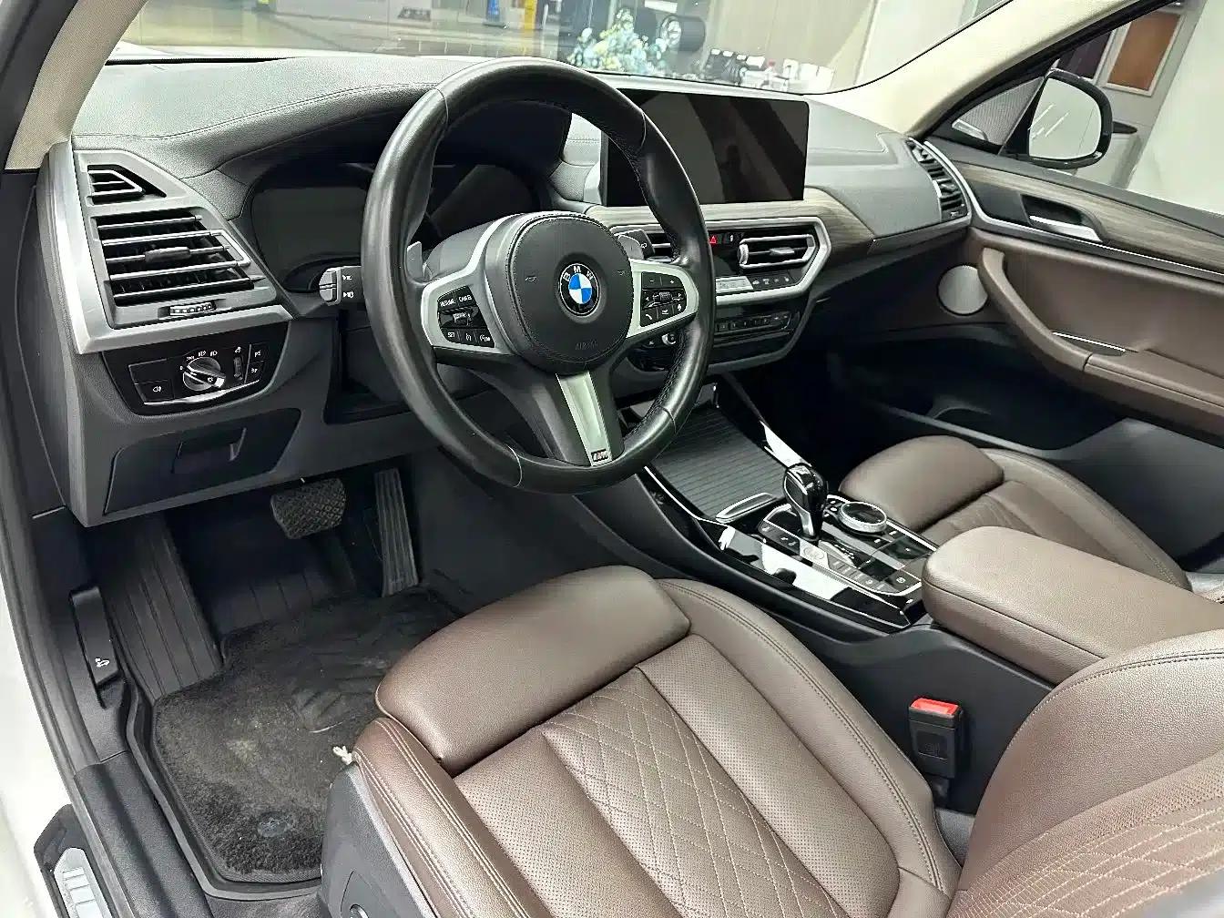 BMW X3 2022 xDrive30i Leading Edition M Sport Package — миниатюра 12