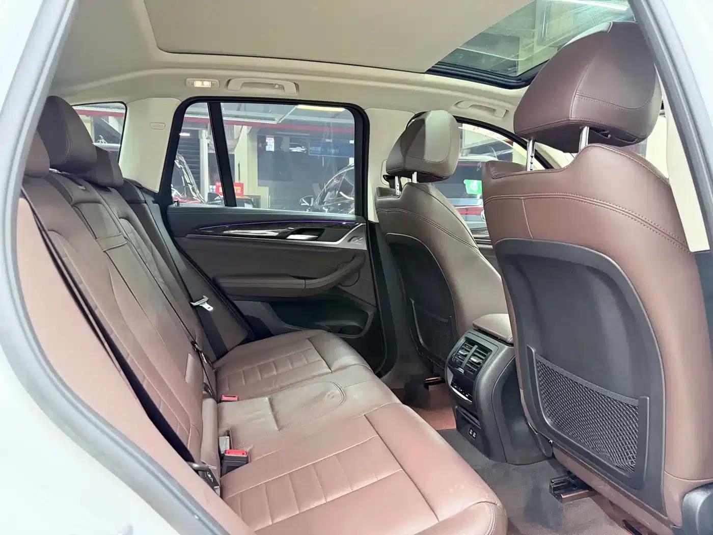 BMW X3 2020 xDrive30i Leading M Sport Package — миниатюра 14