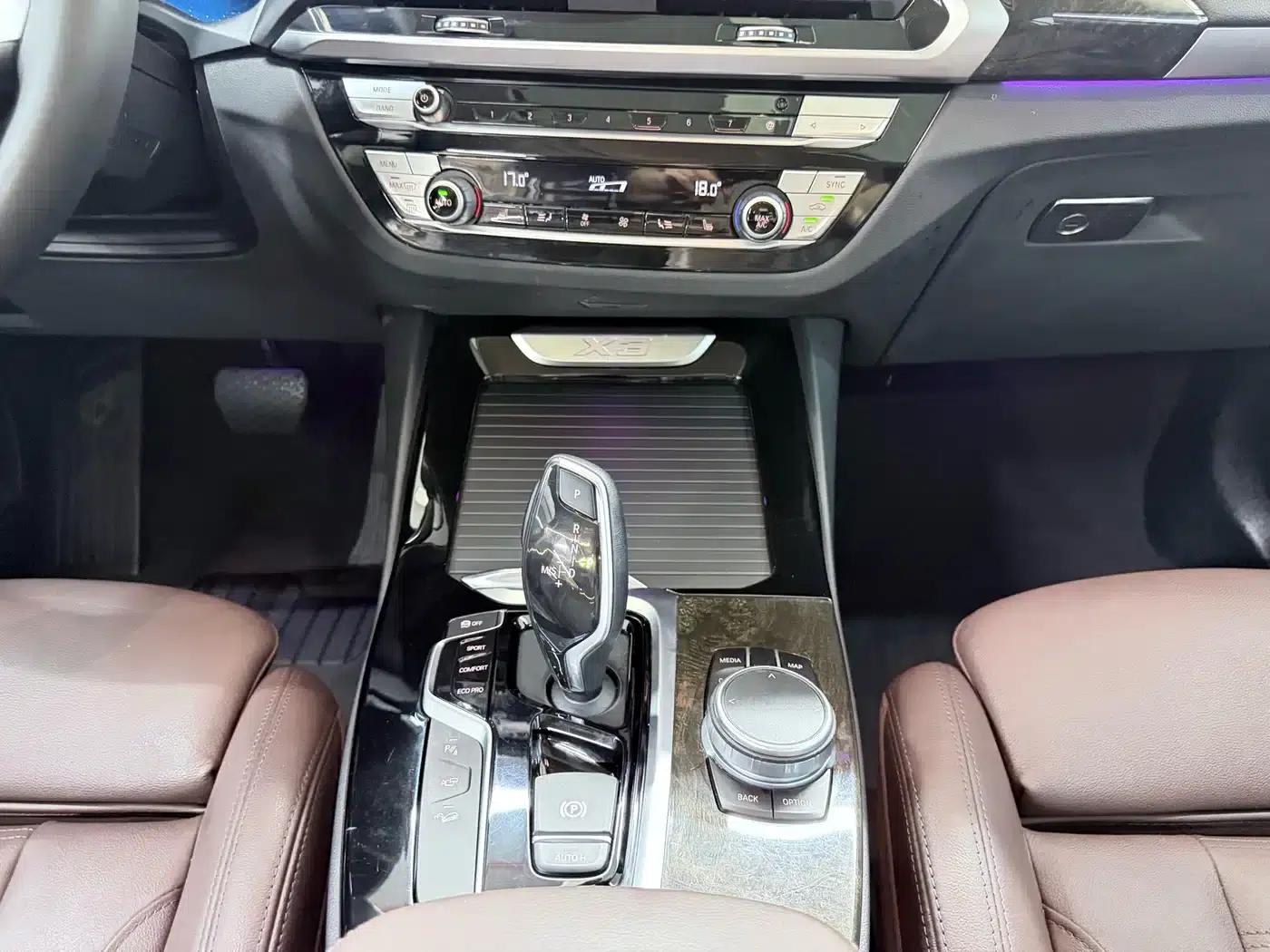 BMW X3 2020 xDrive30i Leading M Sport Package — миниатюра 15