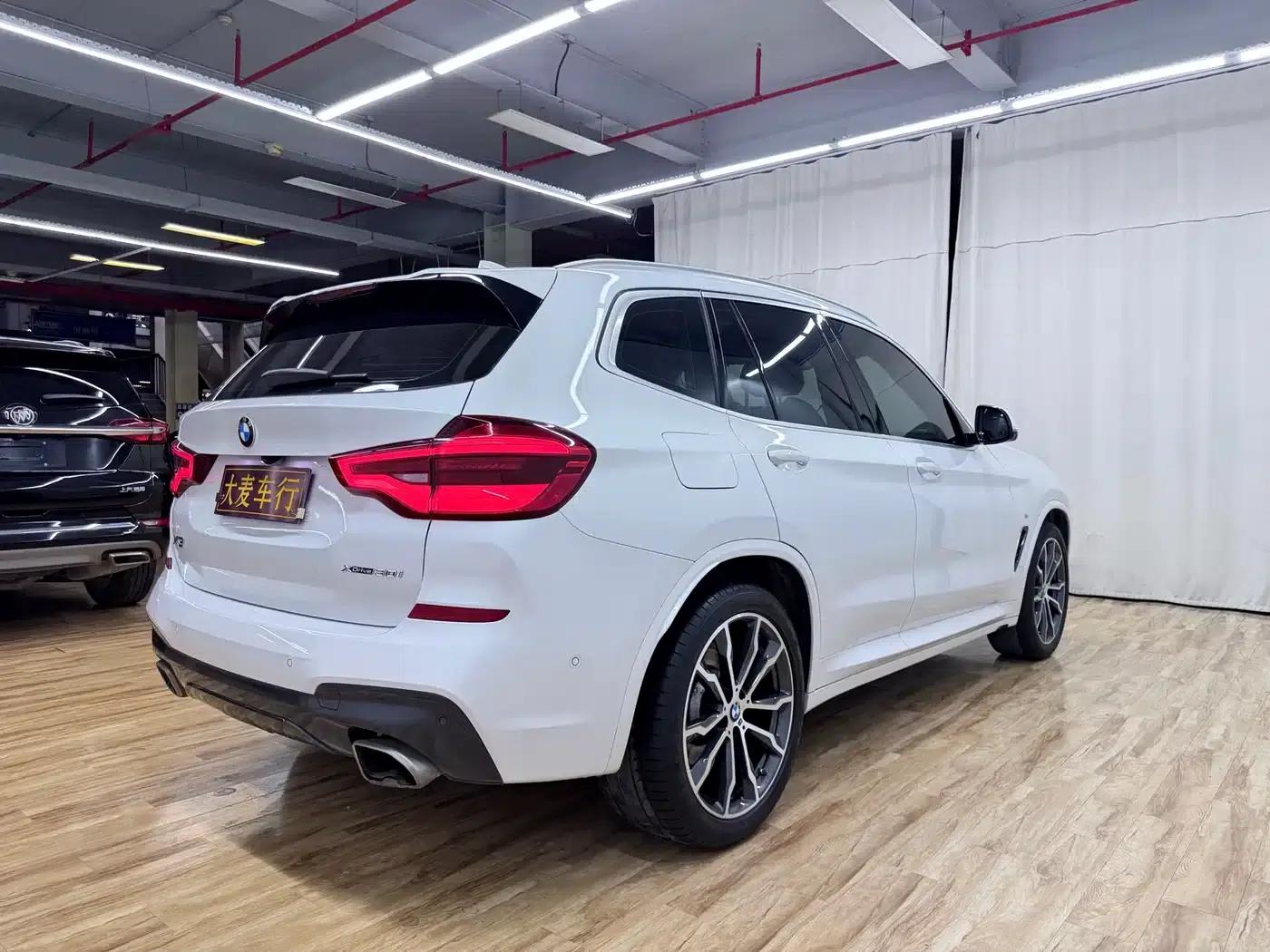 BMW X3 2020 xDrive30i Leading M Sport Package — миниатюра 6