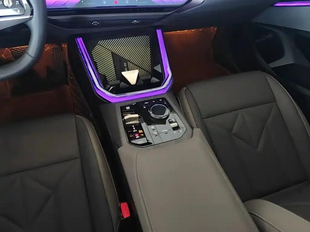 BMW X3 2025 xDrive25L Luxury Package — миниатюра 14