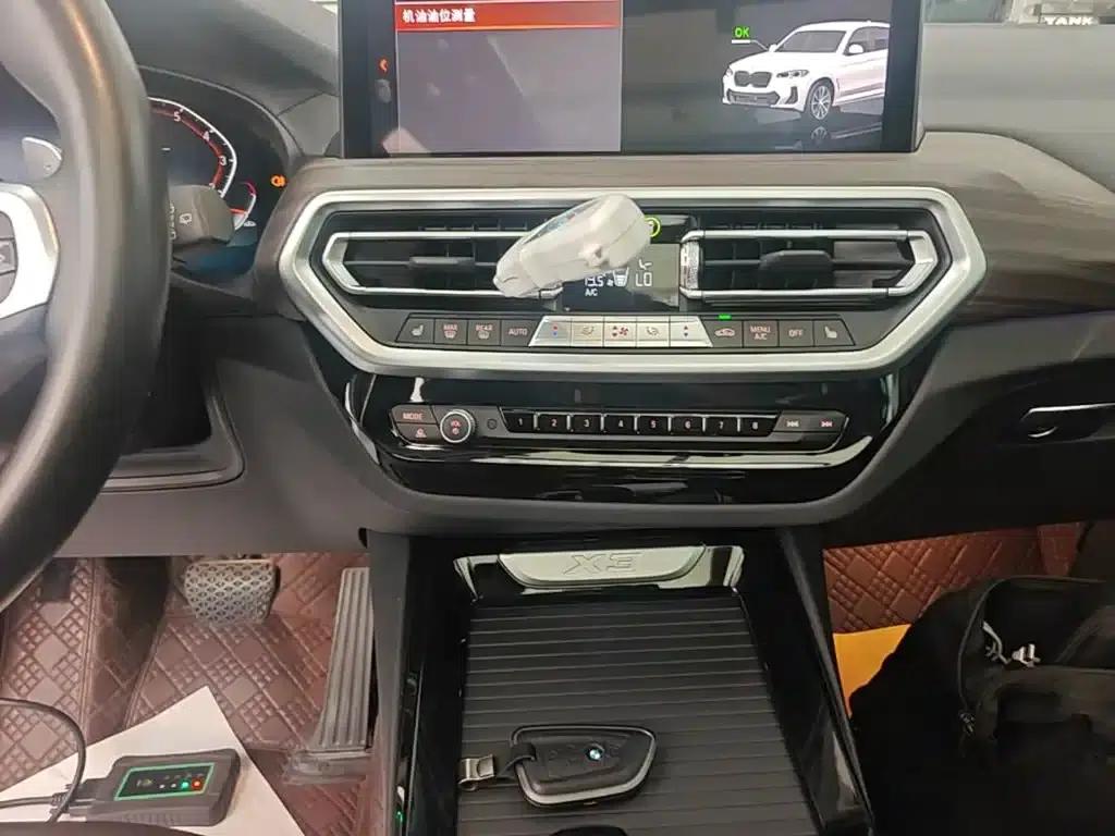 BMW X3 2022 xDrive30i Leading Edition M Sport Package — миниатюра 13