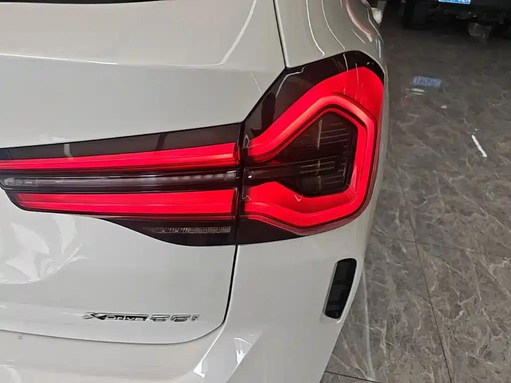 BMW X3 2022 xDrive30i Leading Edition M Sport Package — миниатюра 8