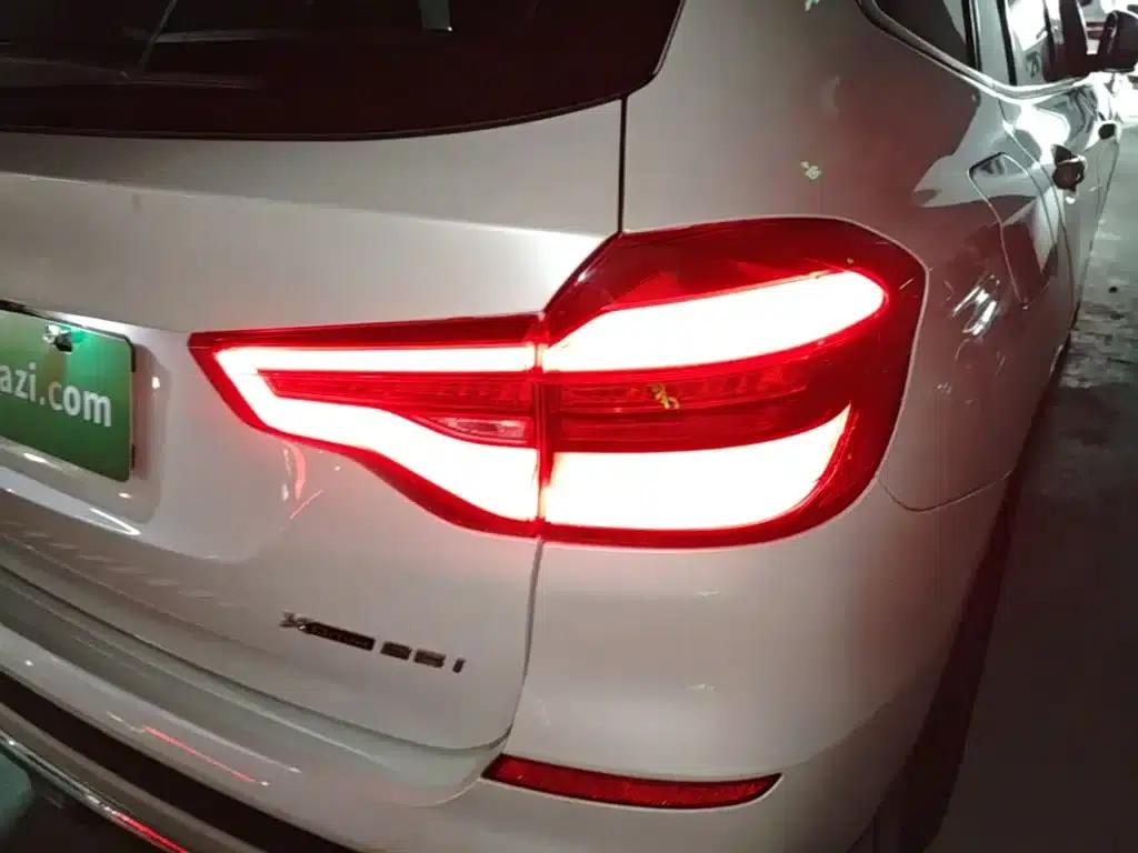 BMW X3 2020 xDrive25i Luxury Package — миниатюра 8