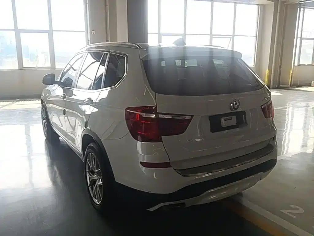 2016 BMW X3 sDrive20i (Imported) — миниатюра 5