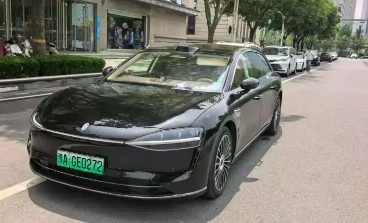 Enjoy S9T 2025 Model, Extended Range Ultra, Rear-Wheel Drive, 53kWh (192-line LiDAR) — миниатюра 1