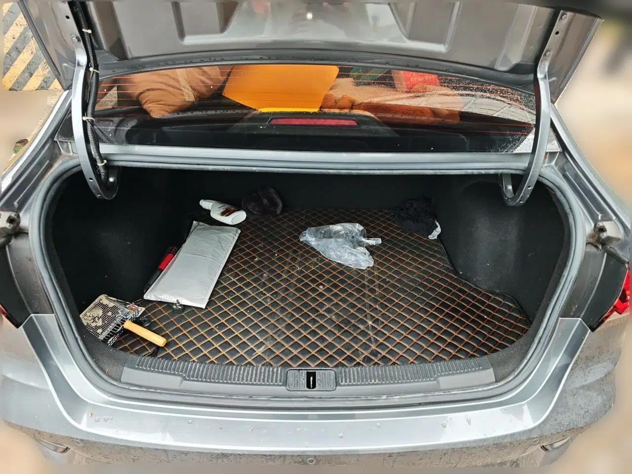 Roewe i5 2021 1.5L CVT Platinum Edition — миниатюра 19