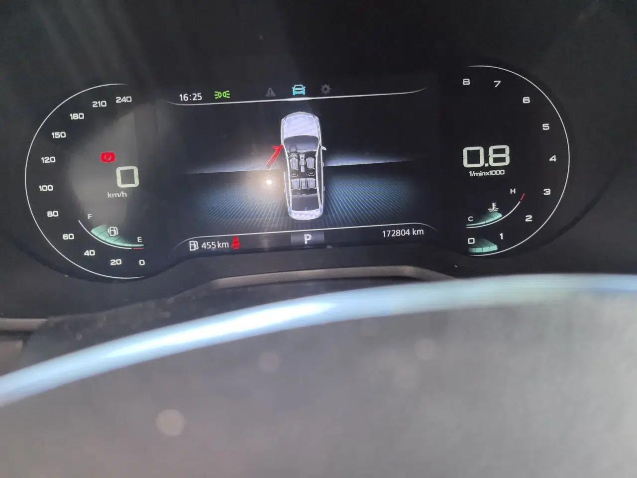 Roewe i5 2020 1.5L Automatic 4G Connect Luxury Flagship Edition — миниатюра 12
