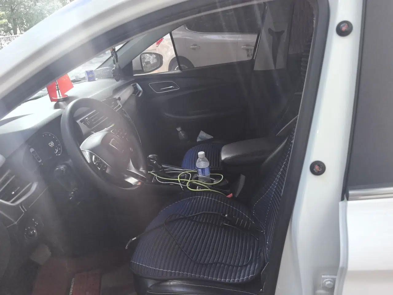 Roewe i5 2020 1.5L Automatic 4G Connect Luxury Flagship Edition — миниатюра 15