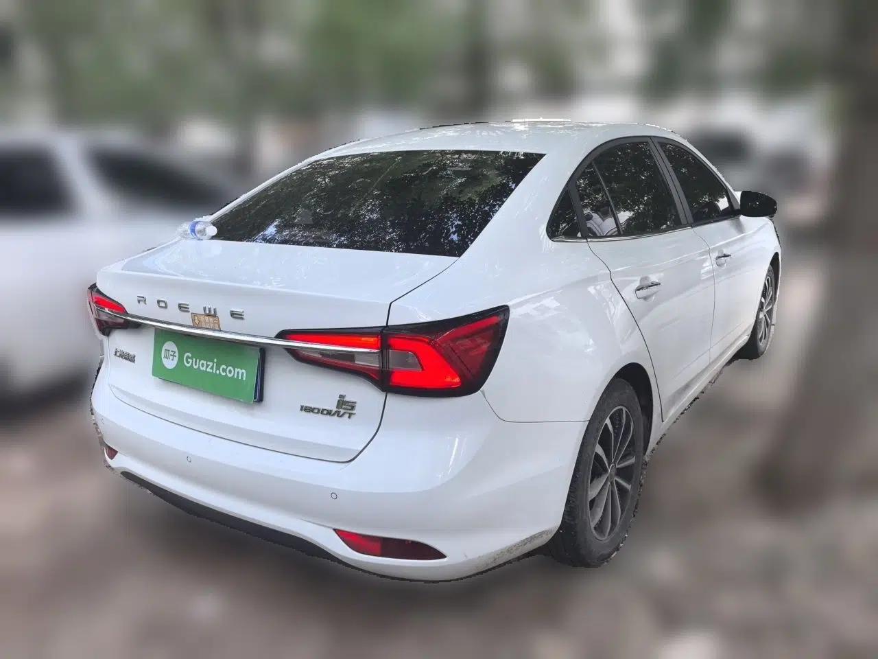 Roewe i5 2020 1.5L Automatic 4G Connect Luxury Flagship Edition — миниатюра 6