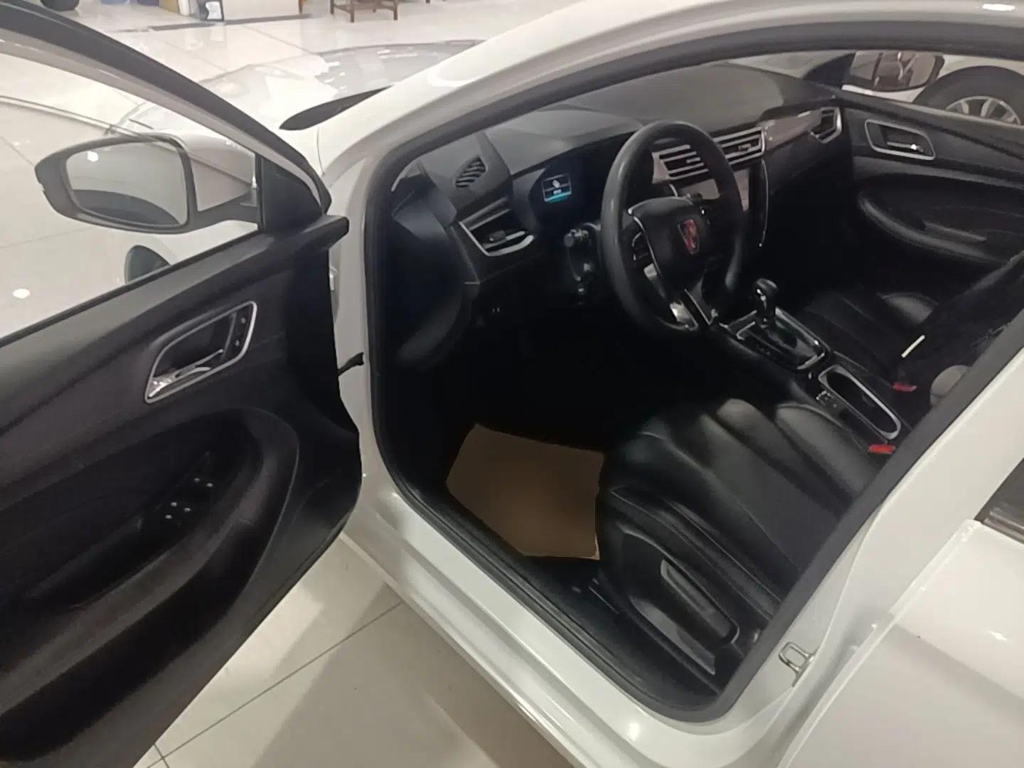 Roewe i5 2020 1.5L Automatic 4G Connect Luxury Flagship Edition — миниатюра 28