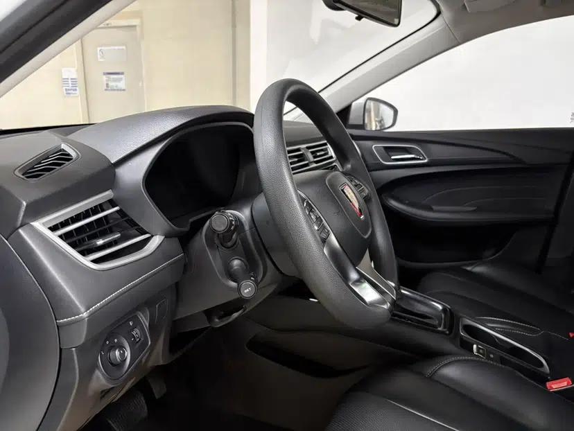 Roewe i5 2020 1.5L Automatic 4G Connect Luxury Flagship Edition — миниатюра 37