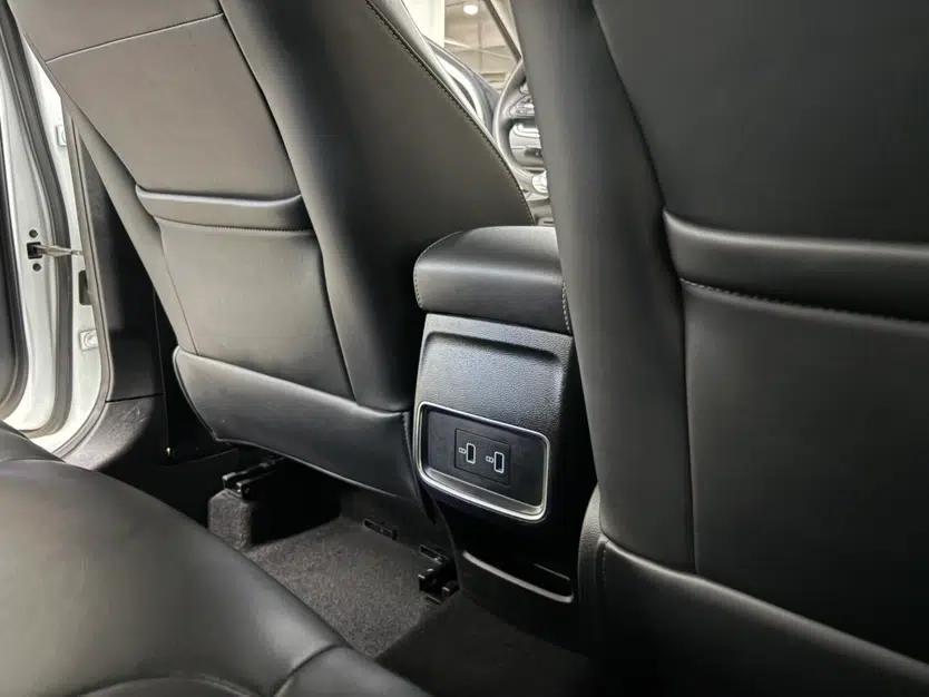 Roewe i5 2020 1.5L Automatic 4G Connect Luxury Flagship Edition — миниатюра 39