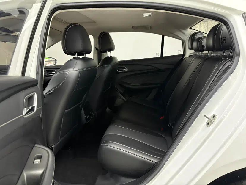 Roewe i5 2020 1.5L Automatic 4G Connect Luxury Flagship Edition — миниатюра 42