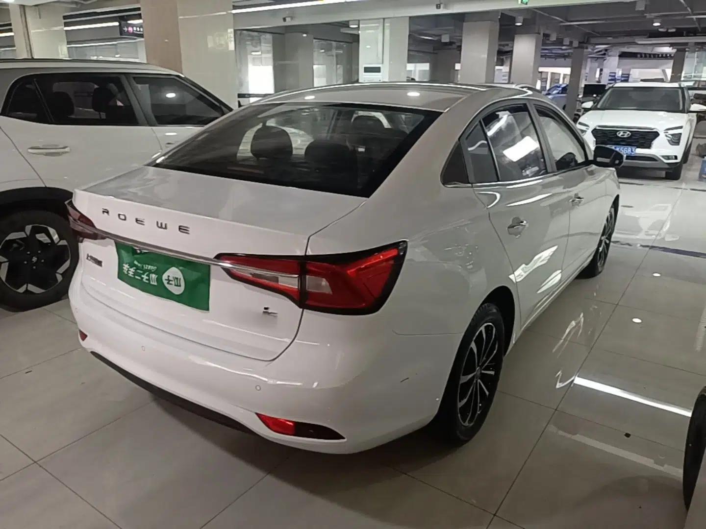 Roewe i5 2020 1.5L Automatic 4G Connect Luxury Flagship Edition — миниатюра 6
