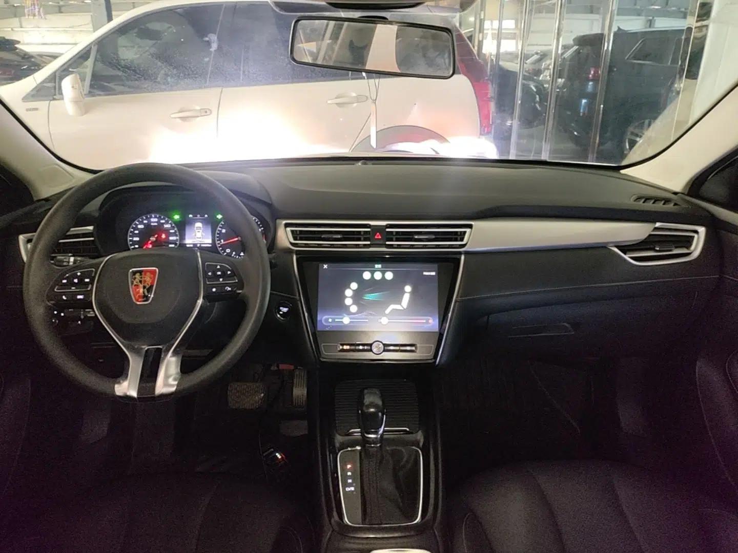 Roewe i5 2019 1.5L Automatic 4G Connected Langhao Edition — миниатюра 12