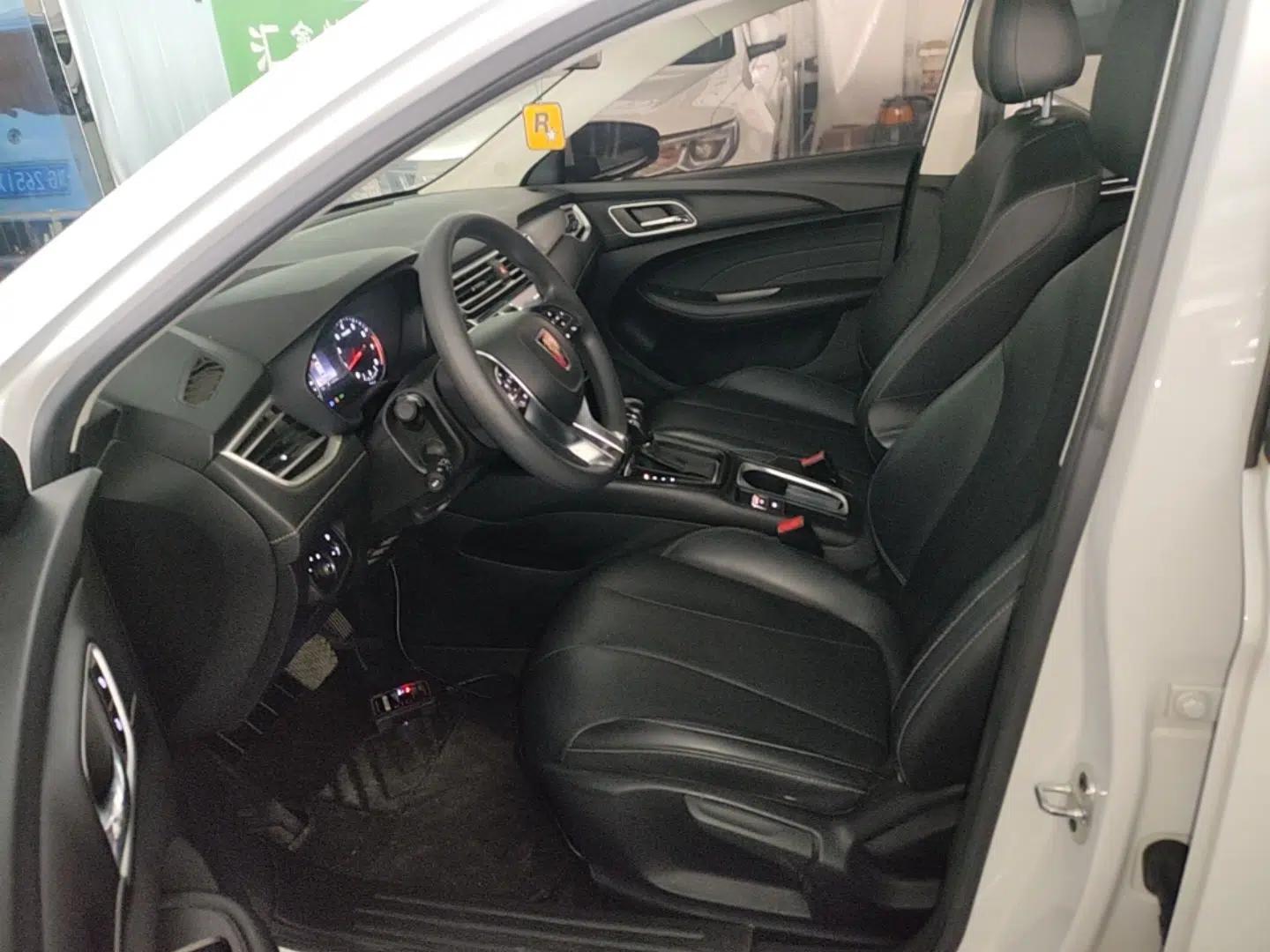 Roewe i5 2019 1.5L Automatic 4G Connected Langhao Edition — миниатюра 17