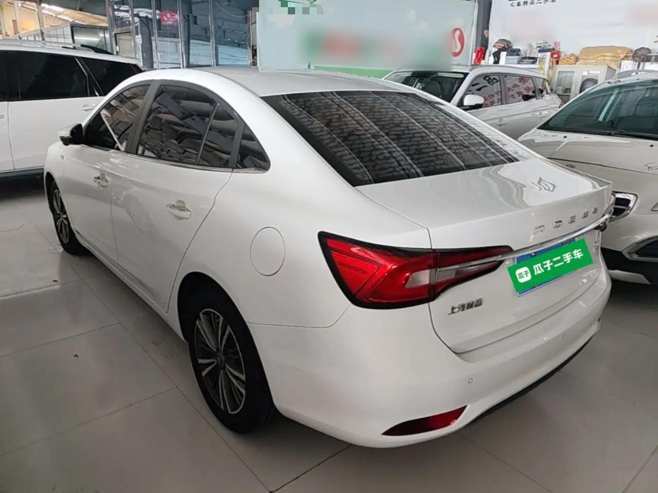Roewe i5 2019 1.5L Automatic 4G Connected Langhao Edition — миниатюра 4