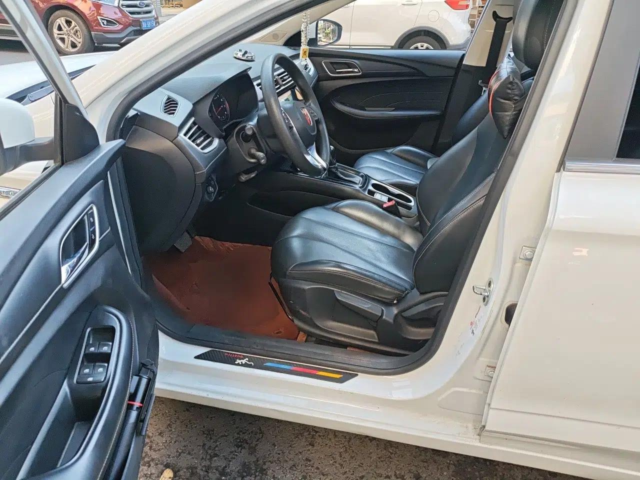 Roewe i5 2019 1.5L Automatic 4G Connected Langhao Edition — миниатюра 16
