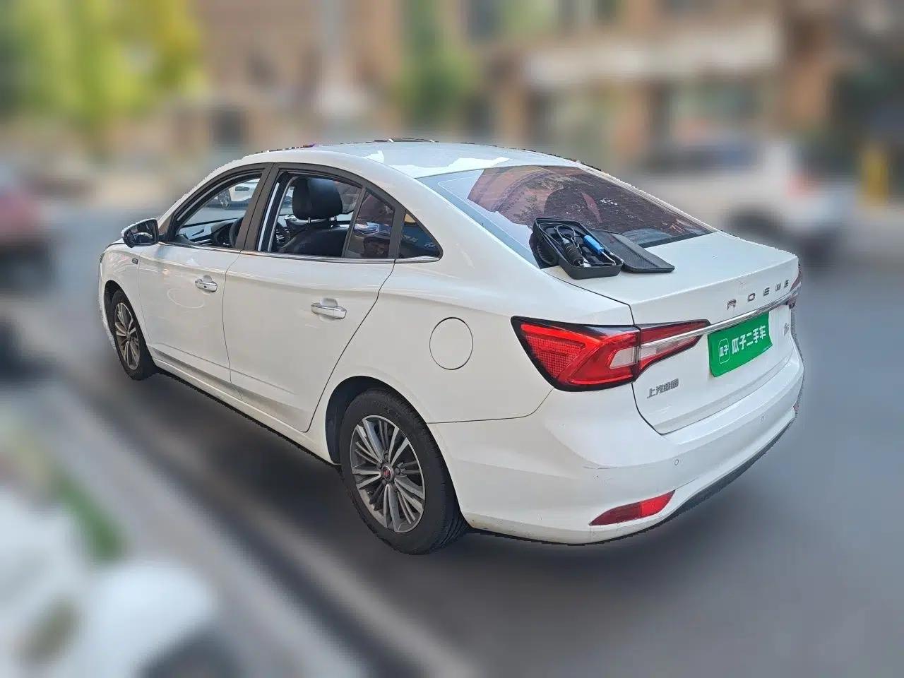 Roewe i5 2019 1.5L Automatic 4G Connected Langhao Edition — миниатюра 4