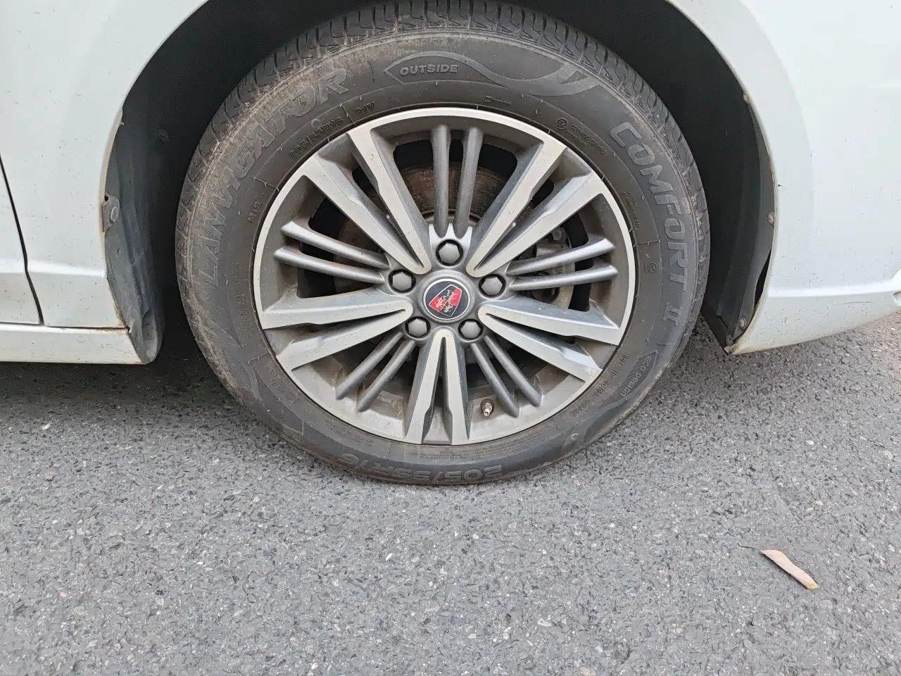 Roewe i5 2019 1.5L Automatic 4G Connected Langhao Edition — миниатюра 8