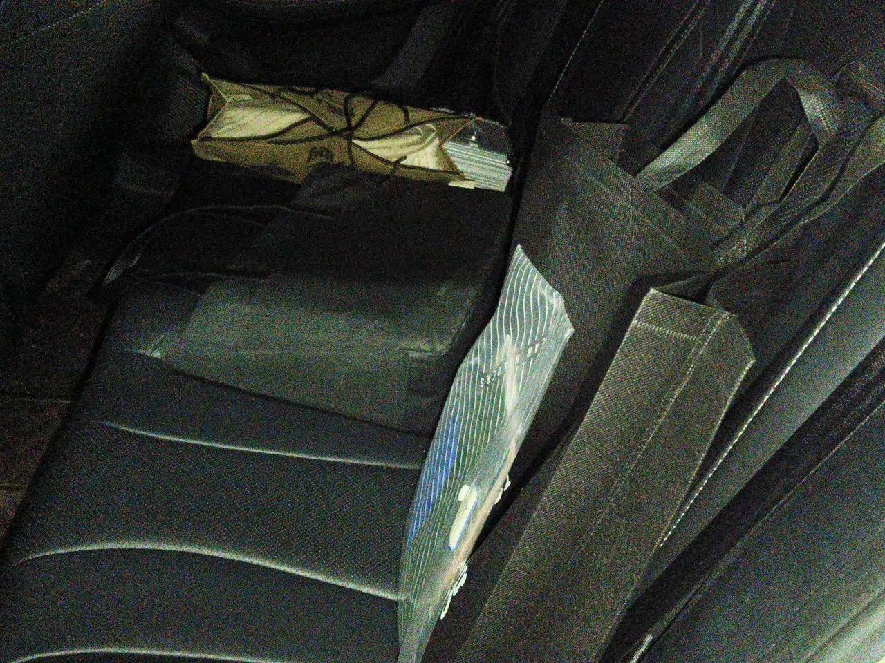 Roewe i5 2020 1.5L Automatic 4G Connect Luxury Flagship Edition — миниатюра 17