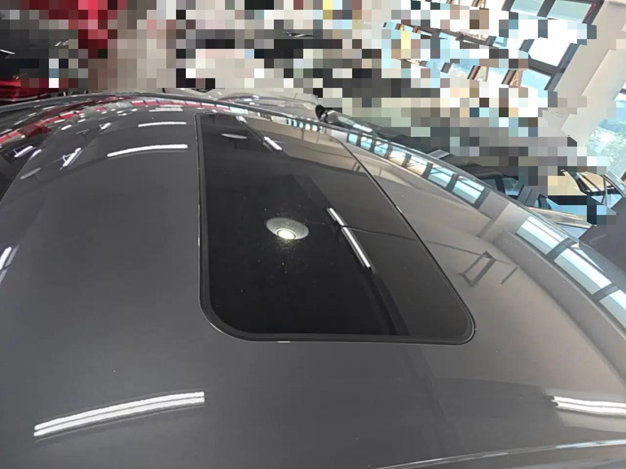 Roewe i5 2023 1.5L CVT Luxury Edition — миниатюра 7