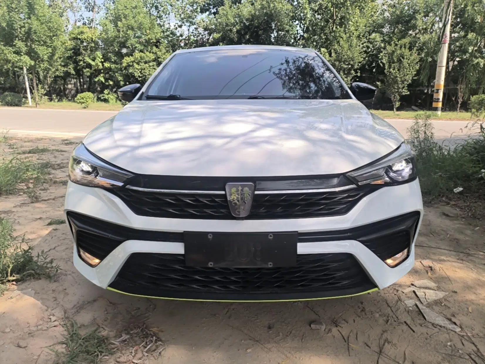 Roewe i5 2021 1.5L CVT Platinum Edition — миниатюра 2