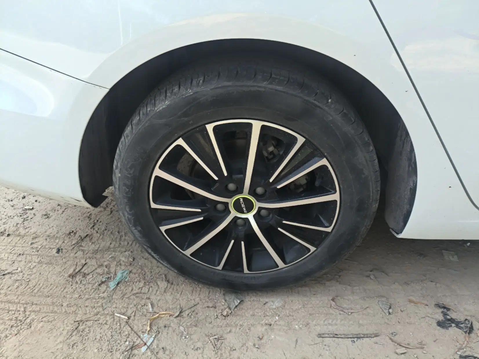 Roewe i5 2021 1.5L CVT Platinum Edition — миниатюра 11
