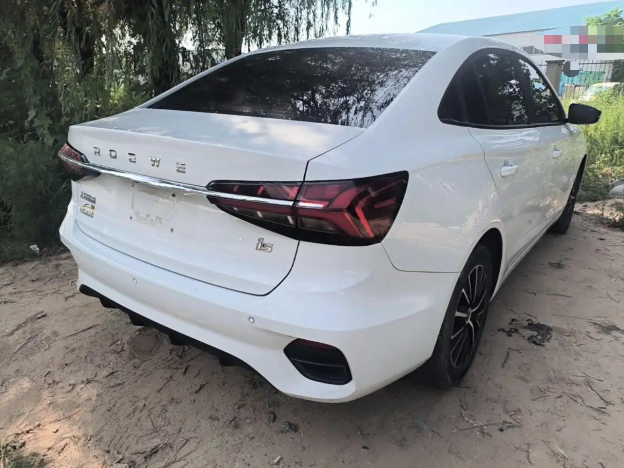 Roewe i5 2021 1.5L CVT Platinum Edition — миниатюра 6