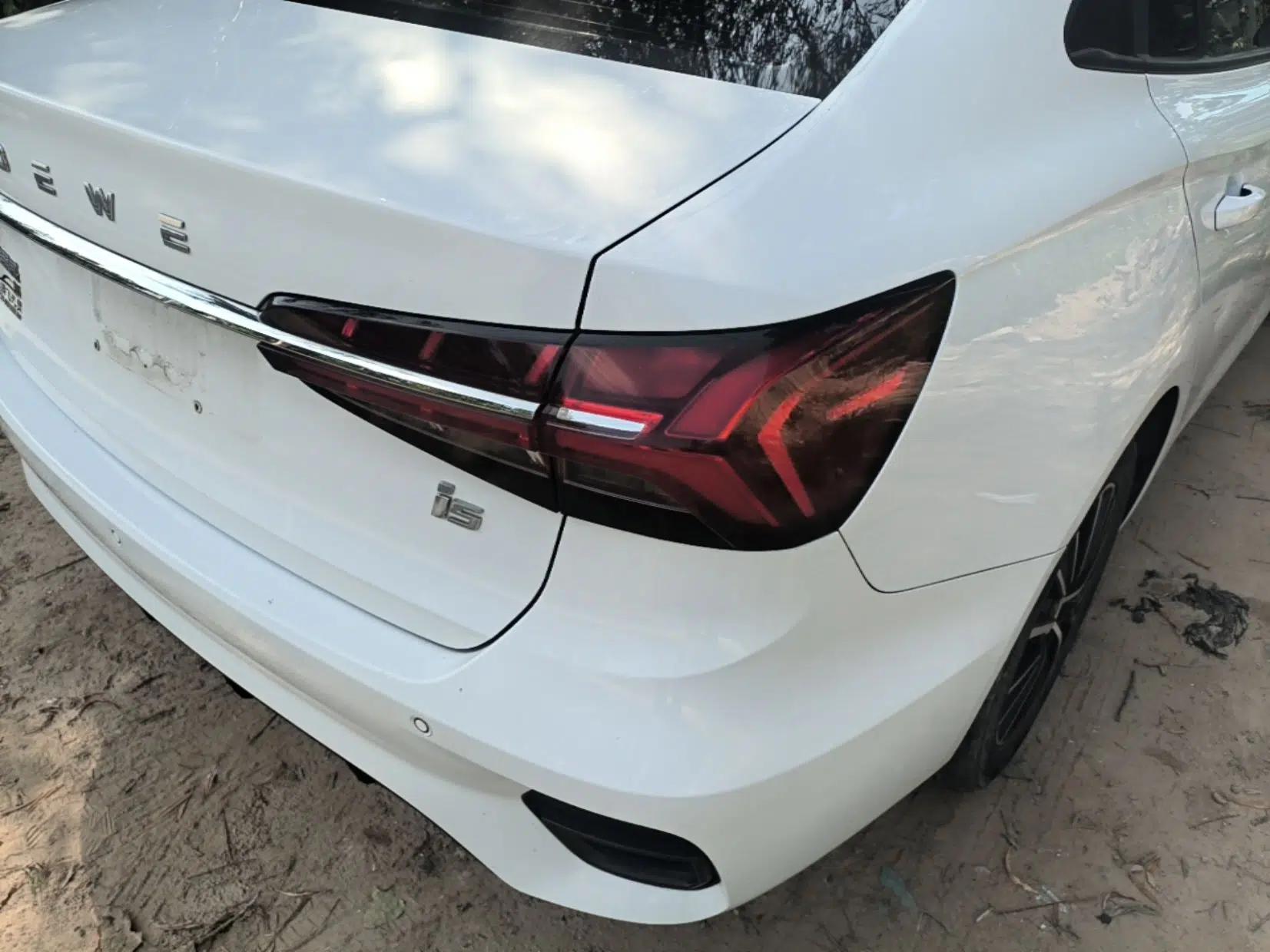Roewe i5 2021 1.5L CVT Platinum Edition — миниатюра 9
