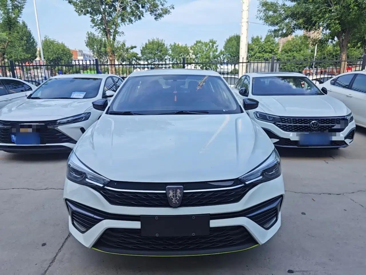 Roewe i5 2021 1.5L CVT Platinum Edition — миниатюра 2