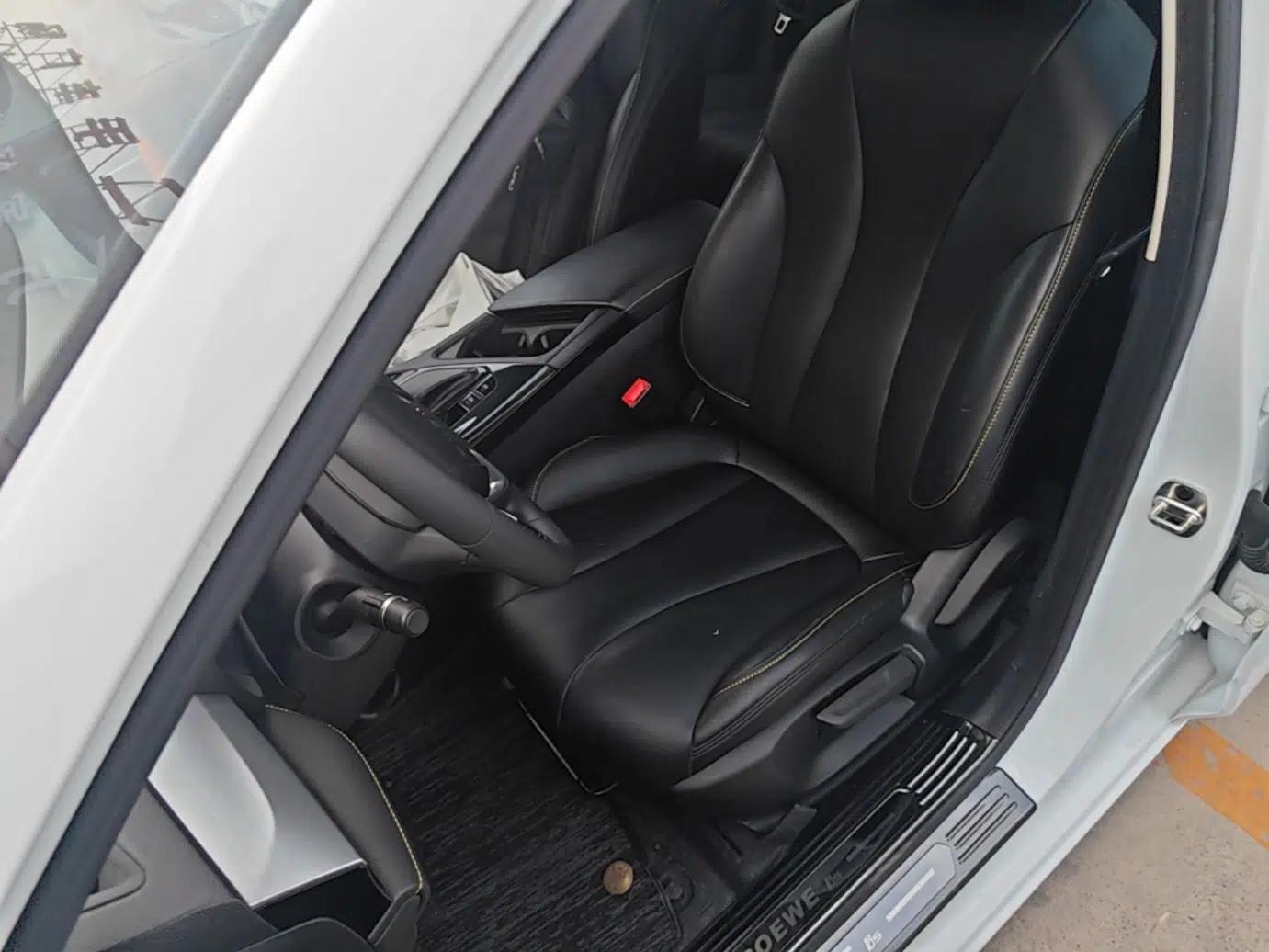 Roewe i5 2021 1.5L CVT Platinum Edition — миниатюра 17