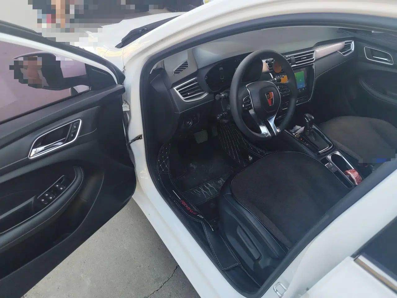 Roewe i5 2020 1.5L Automatic 4G Connect Luxury Flagship Edition — миниатюра 16