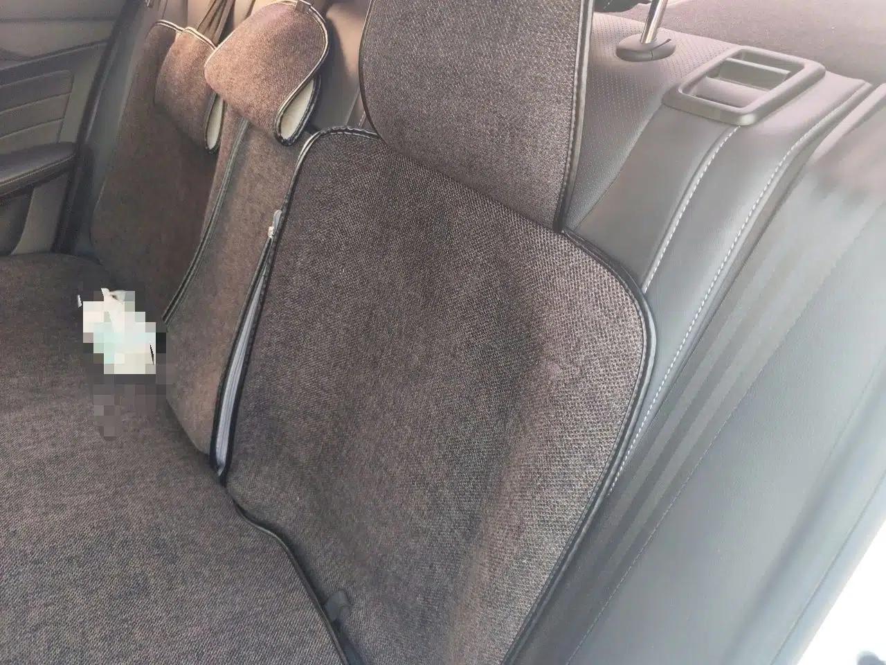 Roewe i5 2020 1.5L Automatic 4G Connect Luxury Flagship Edition — миниатюра 17