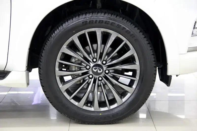 2023 Infiniti QX80 5.6L Automatic AWD 8-Seater Parallel Import — миниатюра 20
