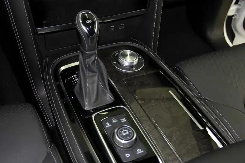 2023 Infiniti QX80 5.6L Automatic AWD 8-Seater Parallel Import — миниатюра 24
