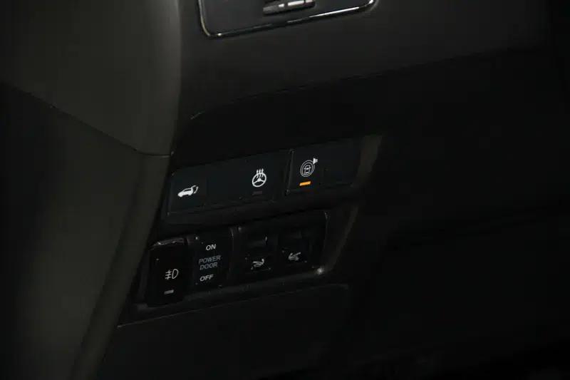 2023 Infiniti QX80 5.6L Automatic AWD 8-Seater Parallel Import — миниатюра 25