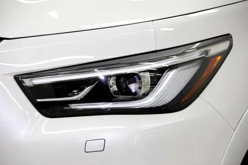 2023 Infiniti QX80 5.6L Automatic AWD 8-Seater Parallel Import — миниатюра 7